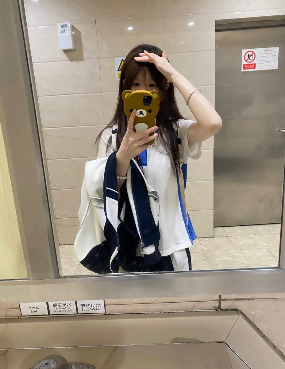 GeorgeKingbuzo's tweet photo. 真的不喜欢吗

18岁的福

粉嫩 喜欢的扣1

哦对了 无🚪哦 https://t.co/qGDMw1hGp3