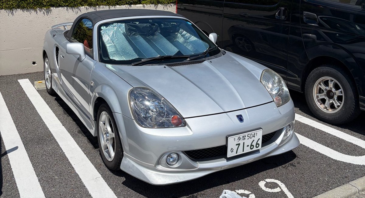isao2982's tweet photo. 帰ってきたらボンネット変えるかも。毎度見てて悲しくなるから https://t.co/6lfNWOPwYE