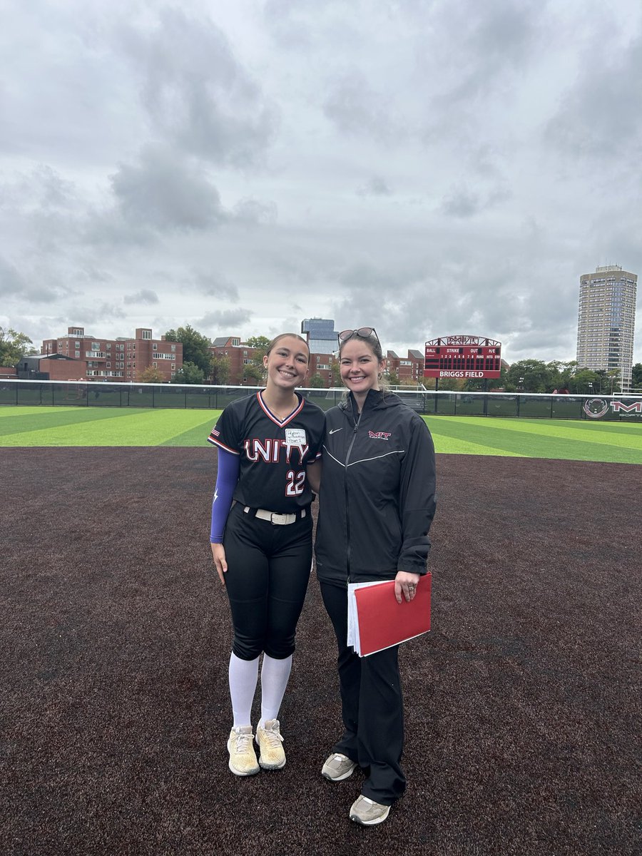 PeyWilliamson28's tweet photo. I had a great time today at the @mitsoftball camp!! Thank you so much to Coach Trotman and Coach Em for such a great experience! I learned so much from the amazing coaching staff and I can’t wait to be back
@coach_trotman @KraytenbergE @Jackson_Unity https://t.co/moTAxGb4VY