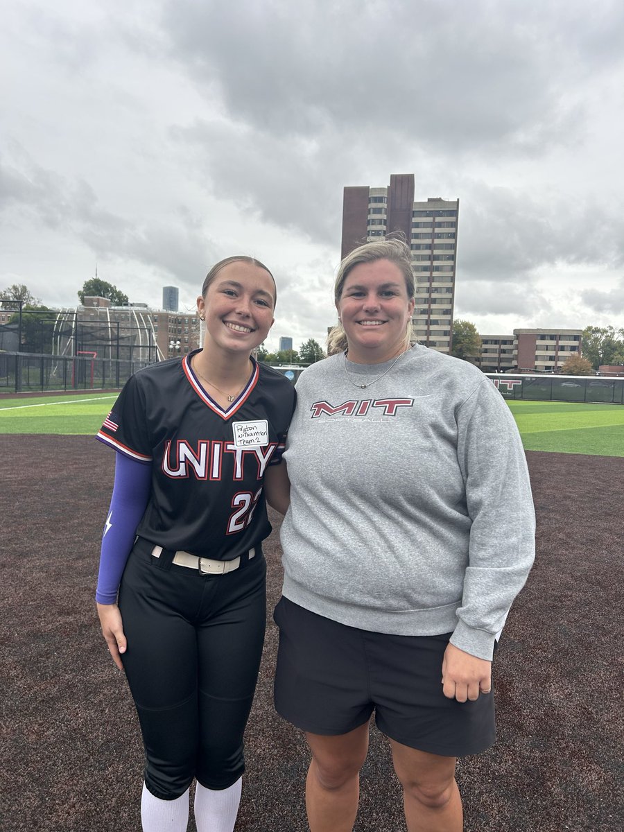 PeyWilliamson28's tweet photo. I had a great time today at the @mitsoftball camp!! Thank you so much to Coach Trotman and Coach Em for such a great experience! I learned so much from the amazing coaching staff and I can’t wait to be back
@coach_trotman @KraytenbergE @Jackson_Unity https://t.co/moTAxGb4VY