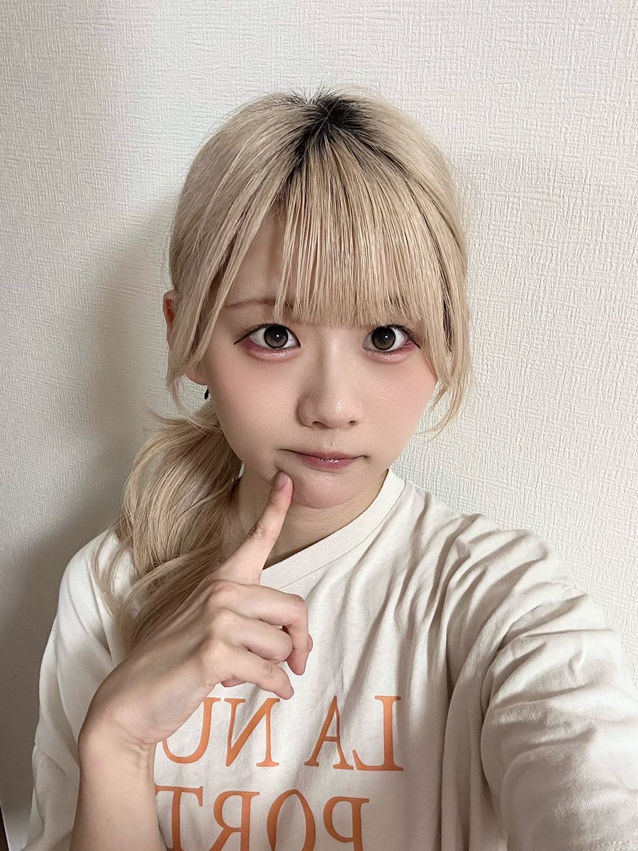 chocolat_sa0's tweet photo. 自撮りちょっとずつ慣れてきたかも^ ̳ᴗ  ̫ ᴗ ̳^🎶♡

 #コンカフェ大阪  #梅田コンカフェ https://t.co/buWoYNueNv