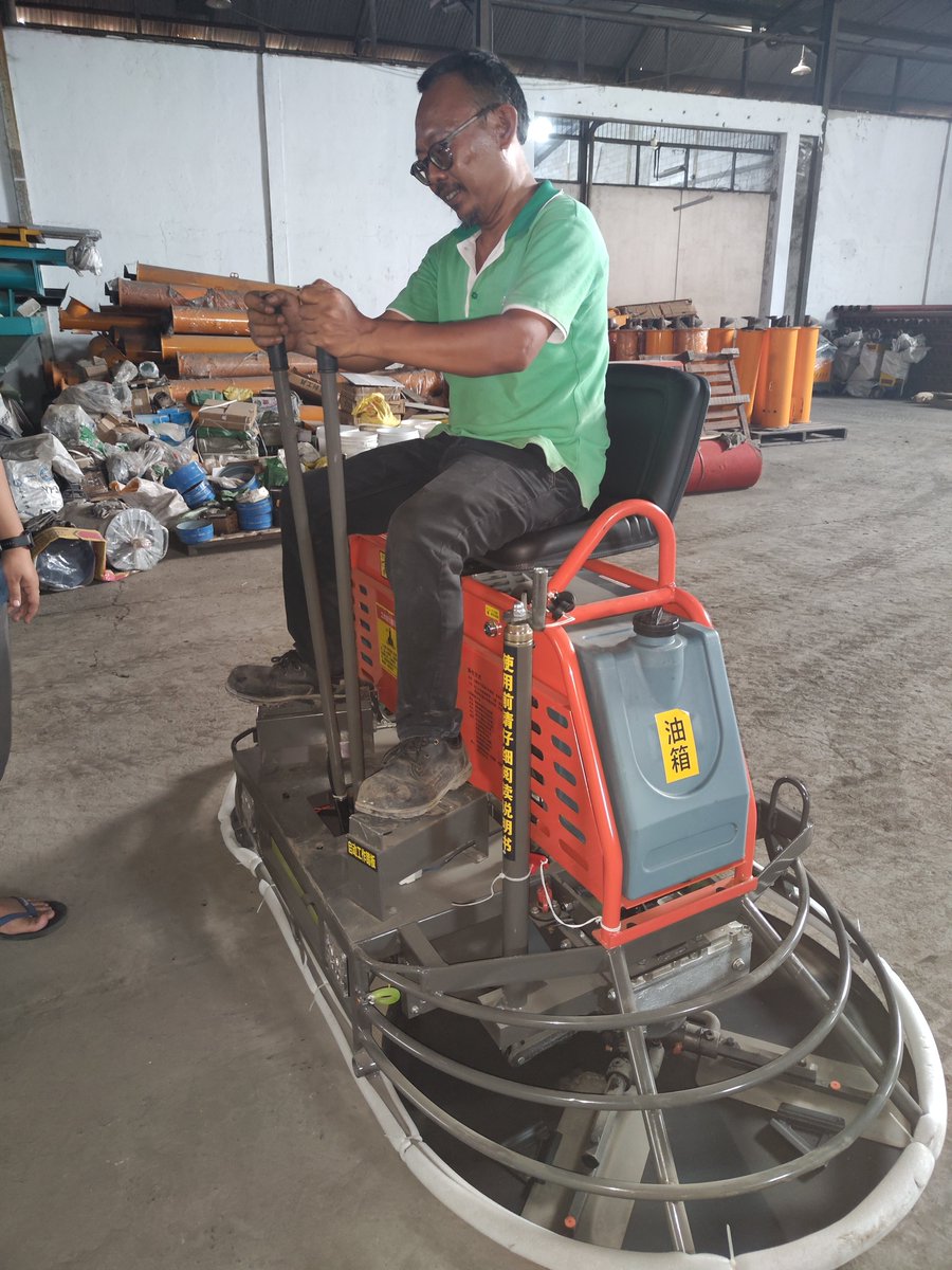 WanDaoMachinery's tweet photo. DI JUAL DAN READY STOCK !!!

( RIDE ON POWER TROWLER )

Untuk info pemesanan lebih lanjut bisa hubungi nomor berikut 🙏

WA 0851-5696-0866 ( Jesen )

Note : untuk Deskripsi produk bisa lihat foto Bertuliskan "ALT" bawah ya 👇👇👇

#fyp #mesinkonstruksi #powertrowler  #beton https://t.co/qiVRIeIz1i