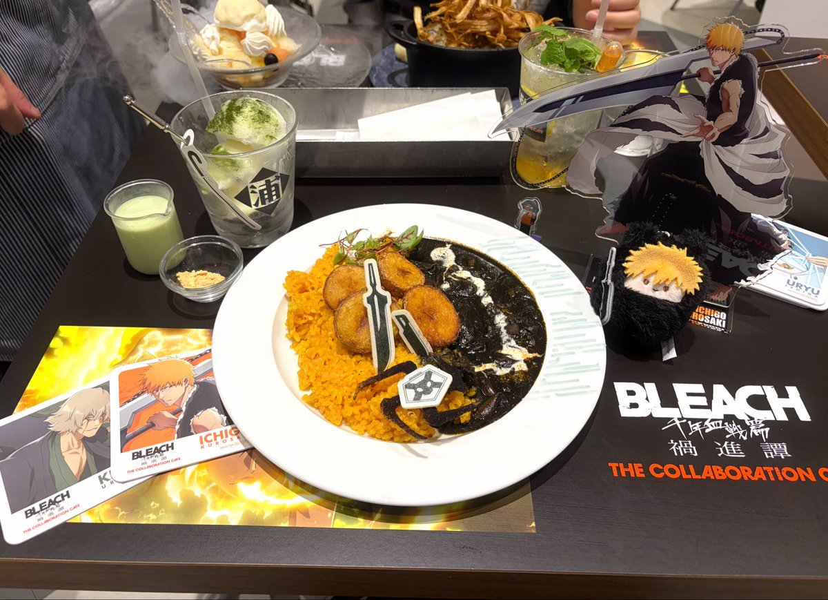 oo00kf's tweet photo. コラボカフェも行ってきて超楽しかったし美味しかったのに写真撮るの下手で顔ない^^; コースター自引きできて嬉しかった🎶 https://t.co/P5XQZrHTg4