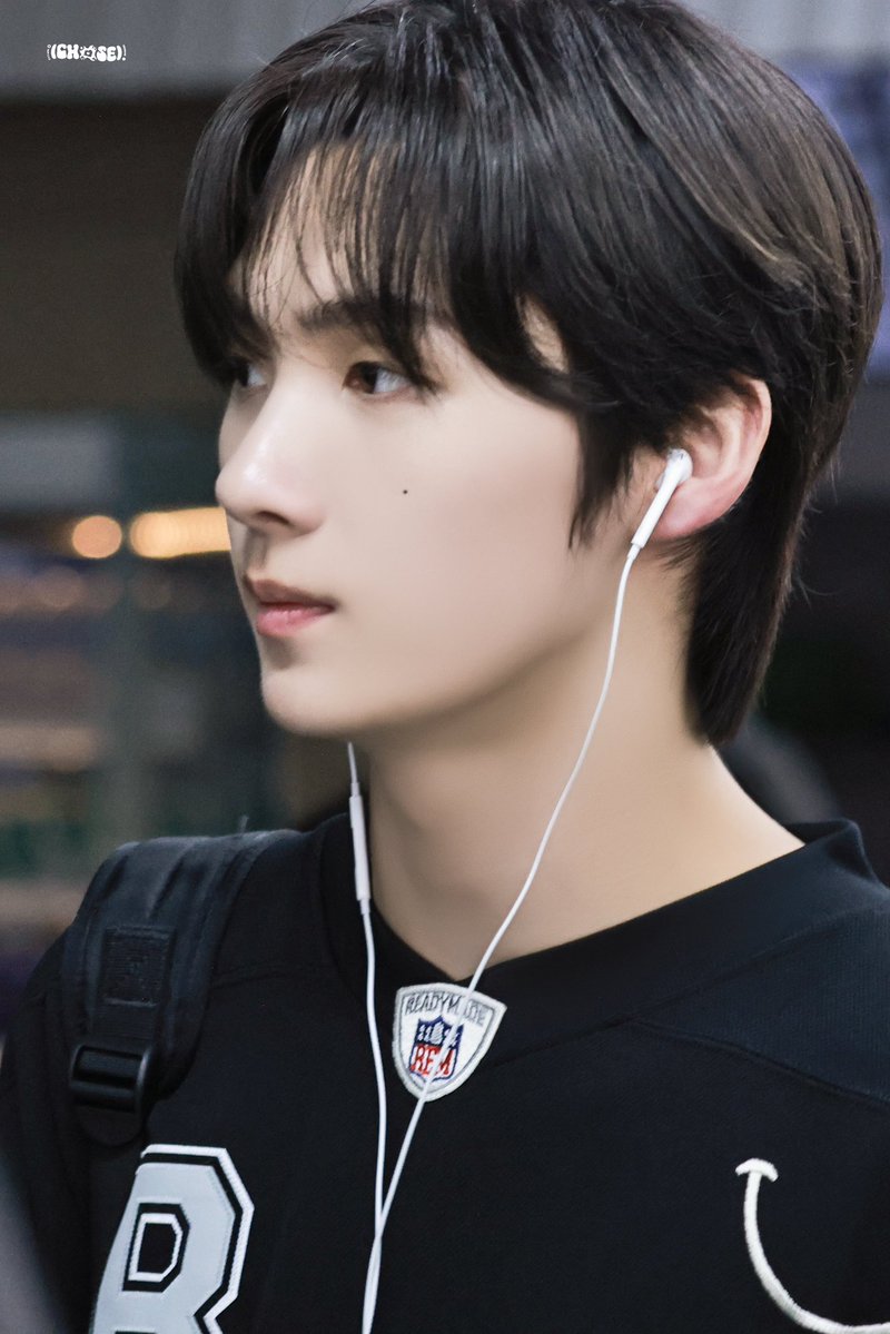 nday_youngjae's tweet photo. 240921 영재
GMP 출국

#YOUNGJAE #영재 #ヨンジェ #TWS #투어스 https://t.co/pKztaJCwkl