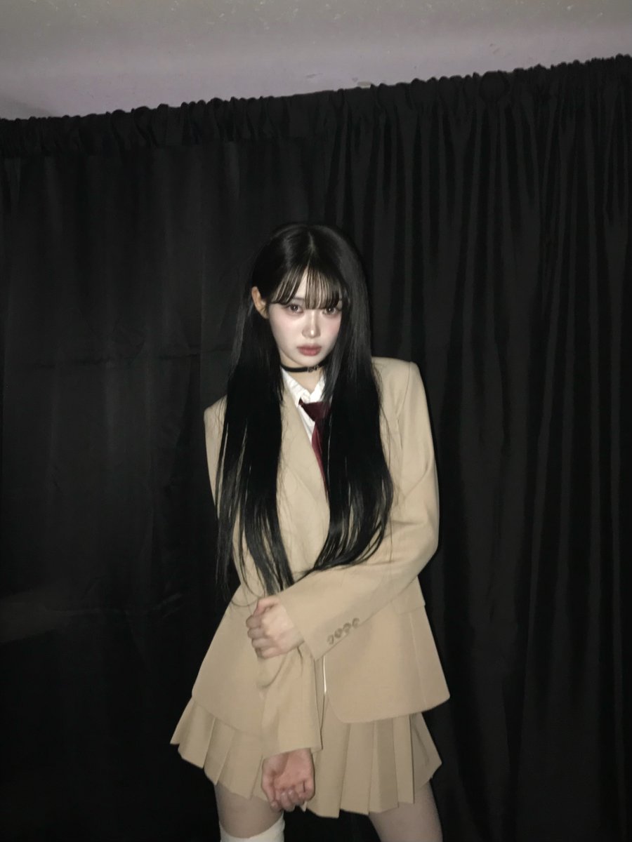 triplescosmos's tweet photo. ⭐🔫

#tripleS #트리플에스
#YuBin #유빈 https://t.co/PPmFOMxubx