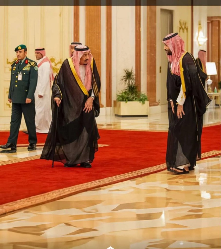 hmssd4's tweet photo. اللهم أحفظ ولاة أمرنا بحفظك وأيدهم بتأييدك، وأعز بهم الإسلام والمسلمين ، وأنصرهم على عدوهم ، ومن أراد بهم كيدًا فرد كيده في نحره إنك على كل شي قدير 🤲🏻🇸🇦 https://t.co/Ys40V3qoCw