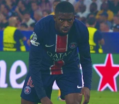YanouDebrief's tweet photo. @ActuFoot_ @Footy_Headlines Il est dispo quand ? https://t.co/G78FJCLpbn