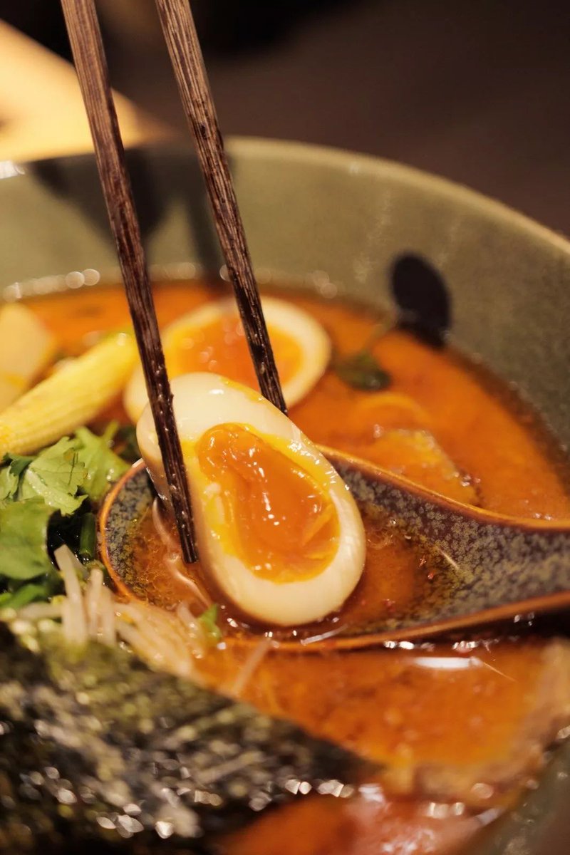 EAttiin's tweet photo. Just discovered the coziest hole-in-the-wall ramen shop in downtown! Rich tonkotsu broth, springy noodles, and perfectly marinated ajitsuke tamago hit different on a rainy Tuesday. 10/10 will be back next week https://t.co/Q3lGw366AN