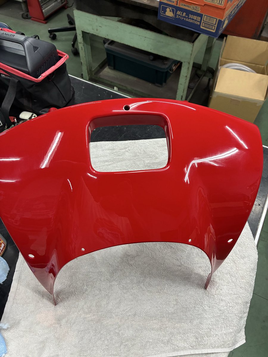 hakuro_400r's tweet photo. #NSR
#NSR50
#NSR80
＃レストア
本日は，FRPカウル２時間磨いて
作成したステッカー貼りました。
手磨きで腕がパンパンに！😀 https://t.co/ApEnUlKGWx