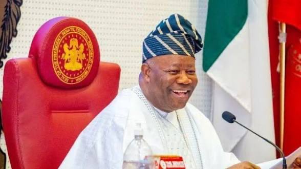 instablog9ja's tweet photo. “I travelled to Rome to pray for Nigeria, against insecurity, t+rrorism and banditry” — Senate President, Godswill Akpabio https://t.co/B5Fh3XXcwP