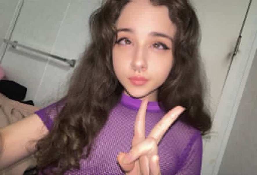 pramudonatt's tweet photo. wanna get drunk n nasty👅💦🍑

#nsfwtwtًً #gothgirl #agegap #meets #socal #oc #la #riverside #inlandempire #fypシ゚viral #usa #cumquick #fuck #bop #public #buyingcontent https://t.co/m348YW25HQ