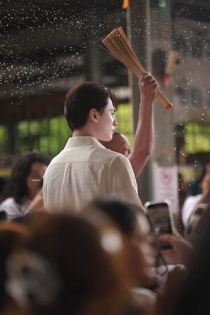 bmyx___'s tweet photo. เขาเหมือนคนมีบุญอยู่ตลอดเวลา                          บุญของเขา https://t.co/W6F7wsp4uo