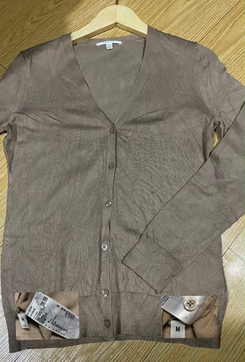 duckiesllow's tweet photo. Uniqlo premium baby blue dan coklat 
55k/ea https://t.co/pcn2WzlKAf