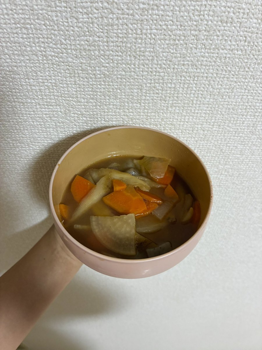 ivwa90's tweet photo. 最近具沢山���味噌汁ハマってる https://t.co/bvDsGVQgc8