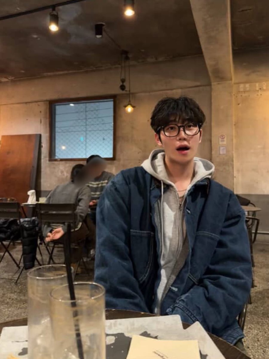 oriioree's tweet photo. 오크 다음작 각설탕소리 공 이분인가바 조찬현(00) 키188 준과준 나왓다는데 안봐서 몰루?겟음 원작은 꾸금아니고 싸패서브공나옴 건조한데 촘촘한전개 개맛잇음 메인공 능력치 몰빵에 능글거리고 암튼 ㅈㄴ 어른남자엿던걸로기억.. 밴드물이라 방송후에 음방한다는거 흥미있을유 https://t.co/DNvknlD4Us