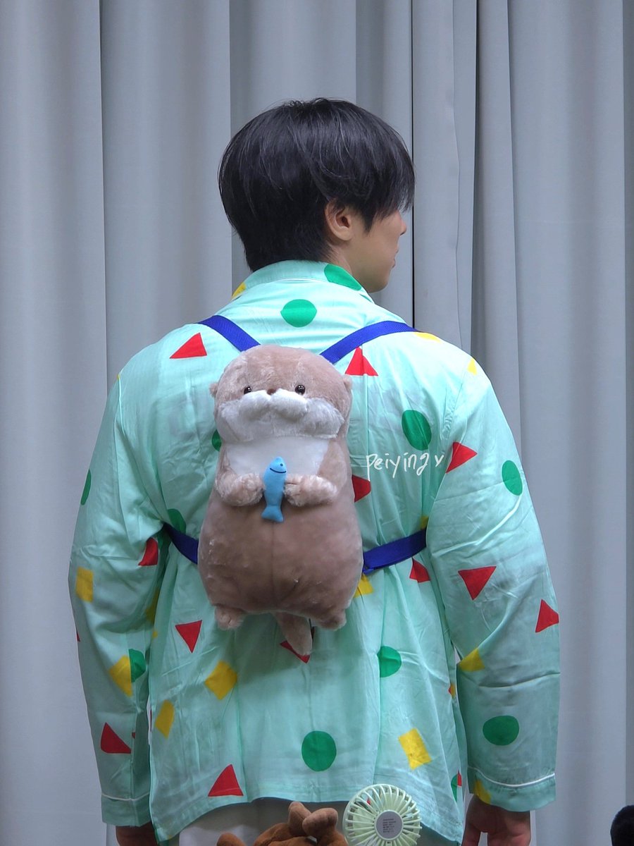 225pmh's tweet photo. 260920 nemoz 팬싸

🦦🎒

#라키 #ROCKY https://t.co/Tyv9xj0Qpe