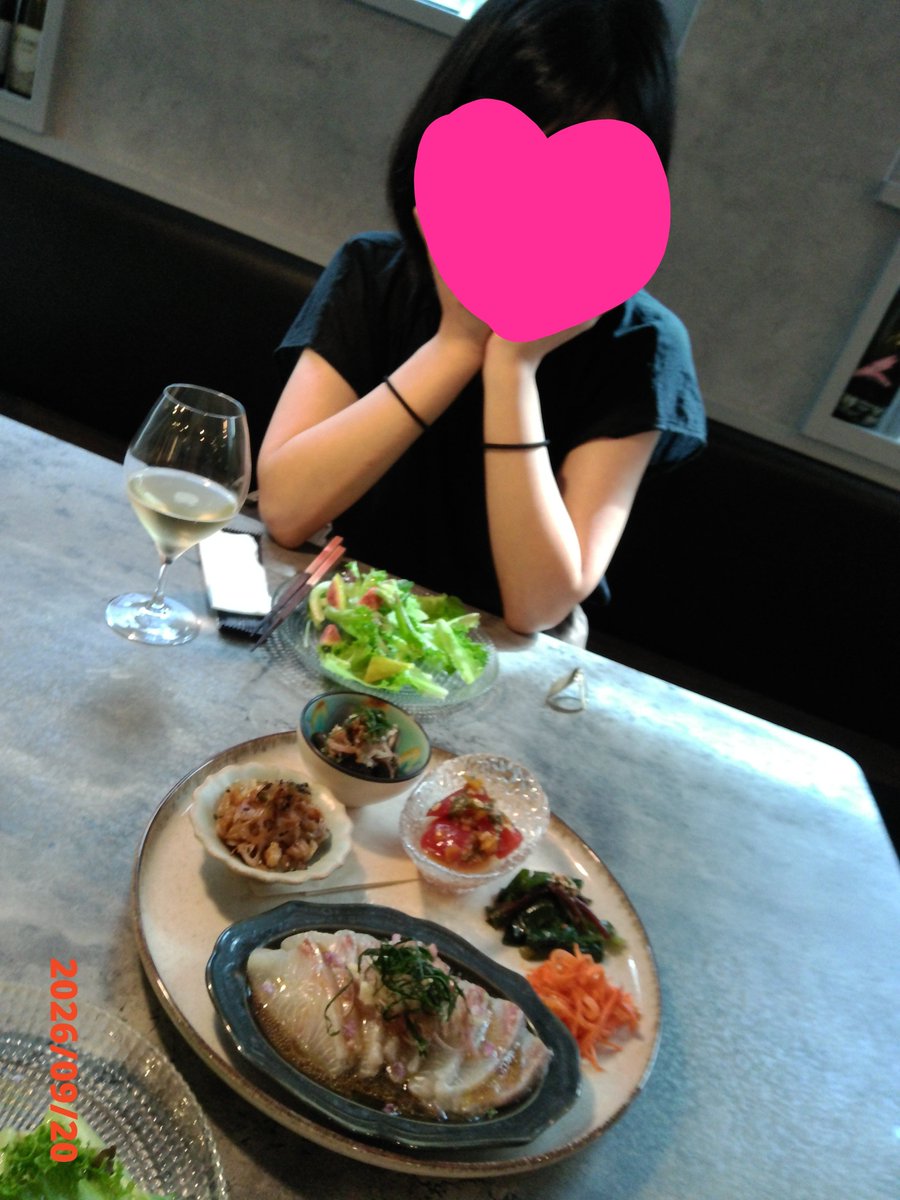 ajtpjwmap's tweet photo. この間バースデーランチで行ったお店が美味しすぎた、、、
オレンジワインも初めて飲んだけどめっちゃ美味しくて、ついつい店員のお姉さんとお話してしまった💦
ワイン苦手意識あったけど、色々話聞いたら興味湧いてきた〜！
大好きな親友と素敵なお店でランチできて最高でした🤗 https://t.co/TP1K6LnJDi