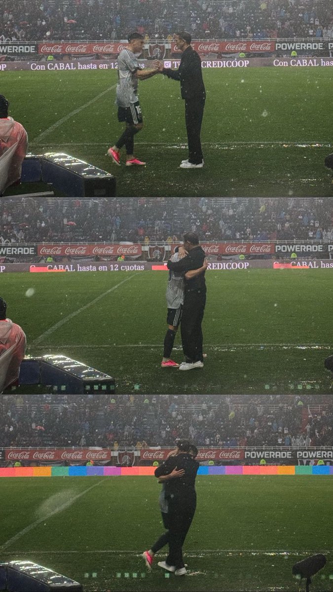 Labocatw's tweet photo. LOS CAGA A PUTEADAS Y DESPUÉS LOS ABRAZA. 

SOS UN GENIO VASCO https://t.co/xGN0Xpx6Ei