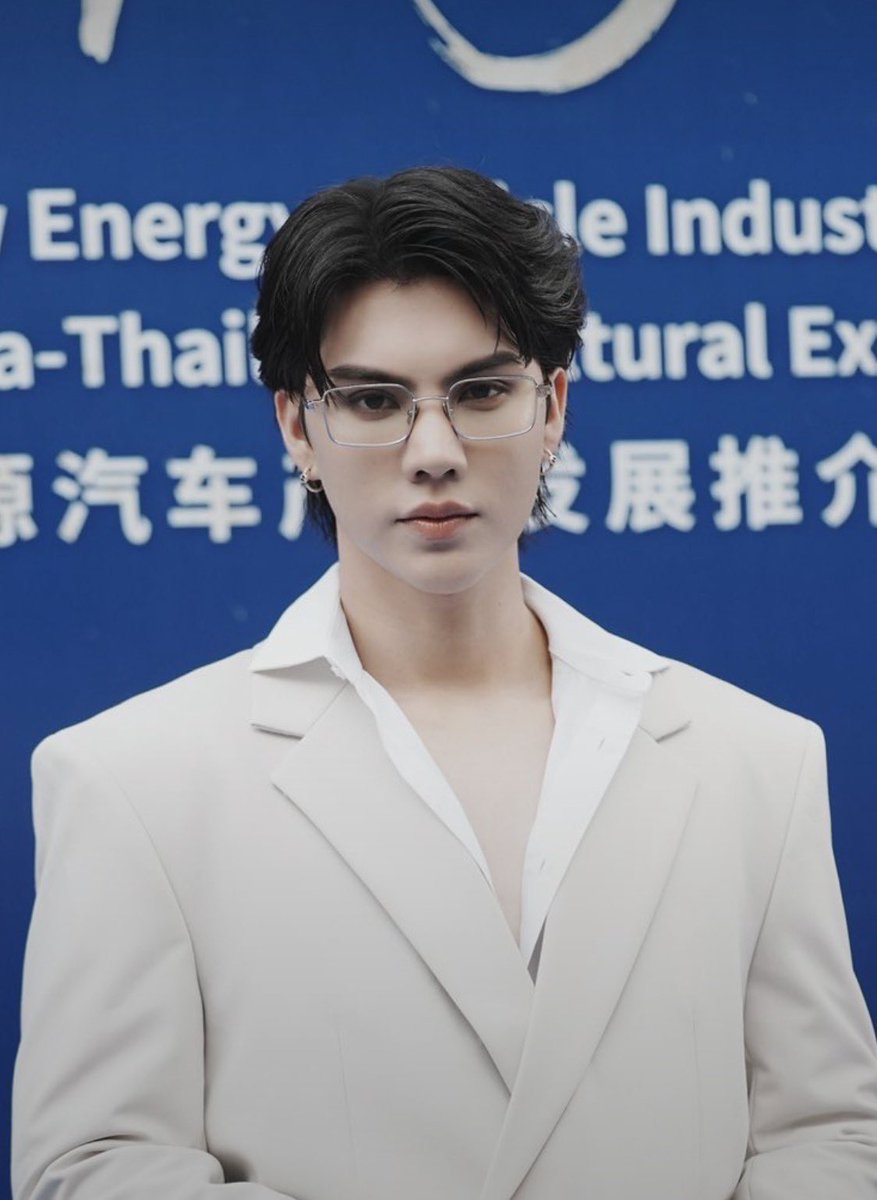 Minebnpf's tweet photo. @fort_fts When the face card never decline 😩👊🔥 

#ChinaThailandCulturalExchange2026xFort #FortFTS  #BossNoeul https://t.co/NzaCOnpzw2