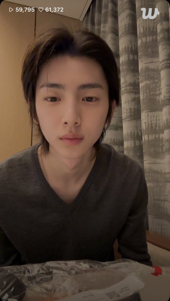 onlyj_ju's tweet photo. 오늘얼굴………….와우…….. https://t.co/xTJGhfZXHU