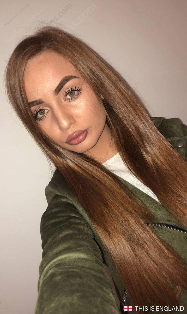 UKGozzaa's tweet photo. Any uk lads here to goon over irl girls? Message me https://t.co/7HdNEHjT5w