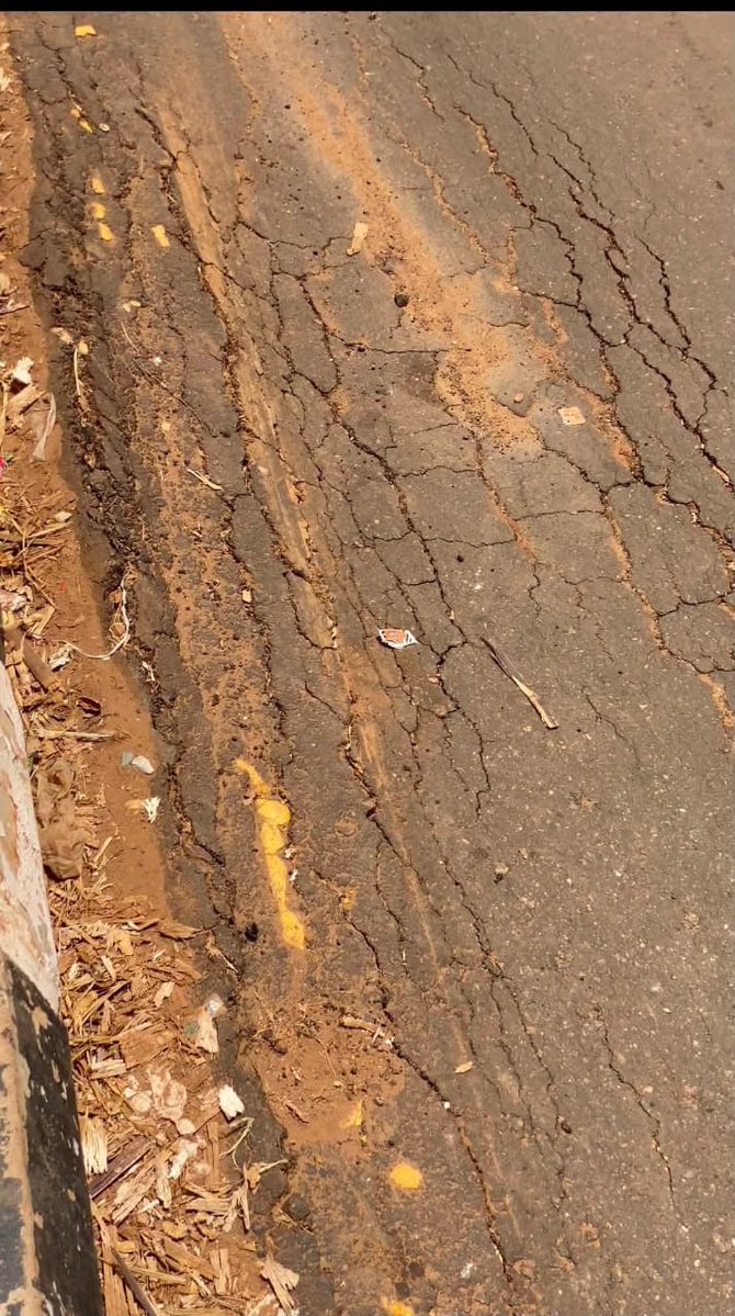 SaharaReporters's tweet photo. PHOTONEWS: 57 Days After Commissioning, Multi-Billion-Naira Katsina Road Project Dilapidated https://t.co/63kVwowSg6