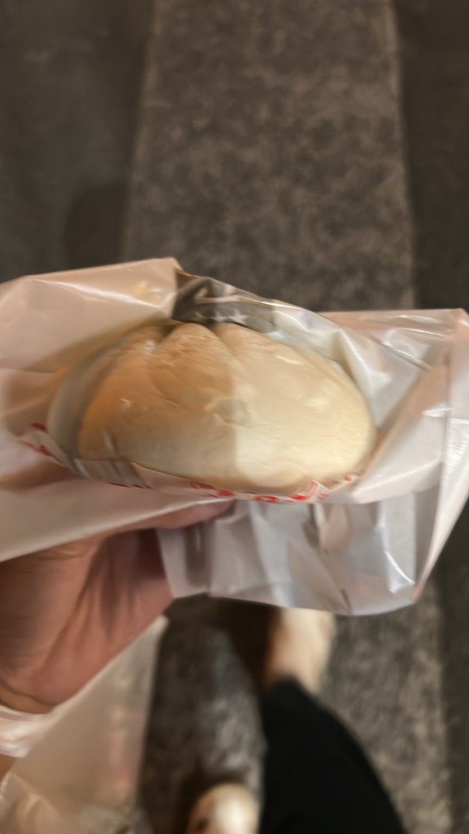 ToiroMeshi's tweet photo. 肉まん好きすぎるかも https://t.co/U6jeUaeODP