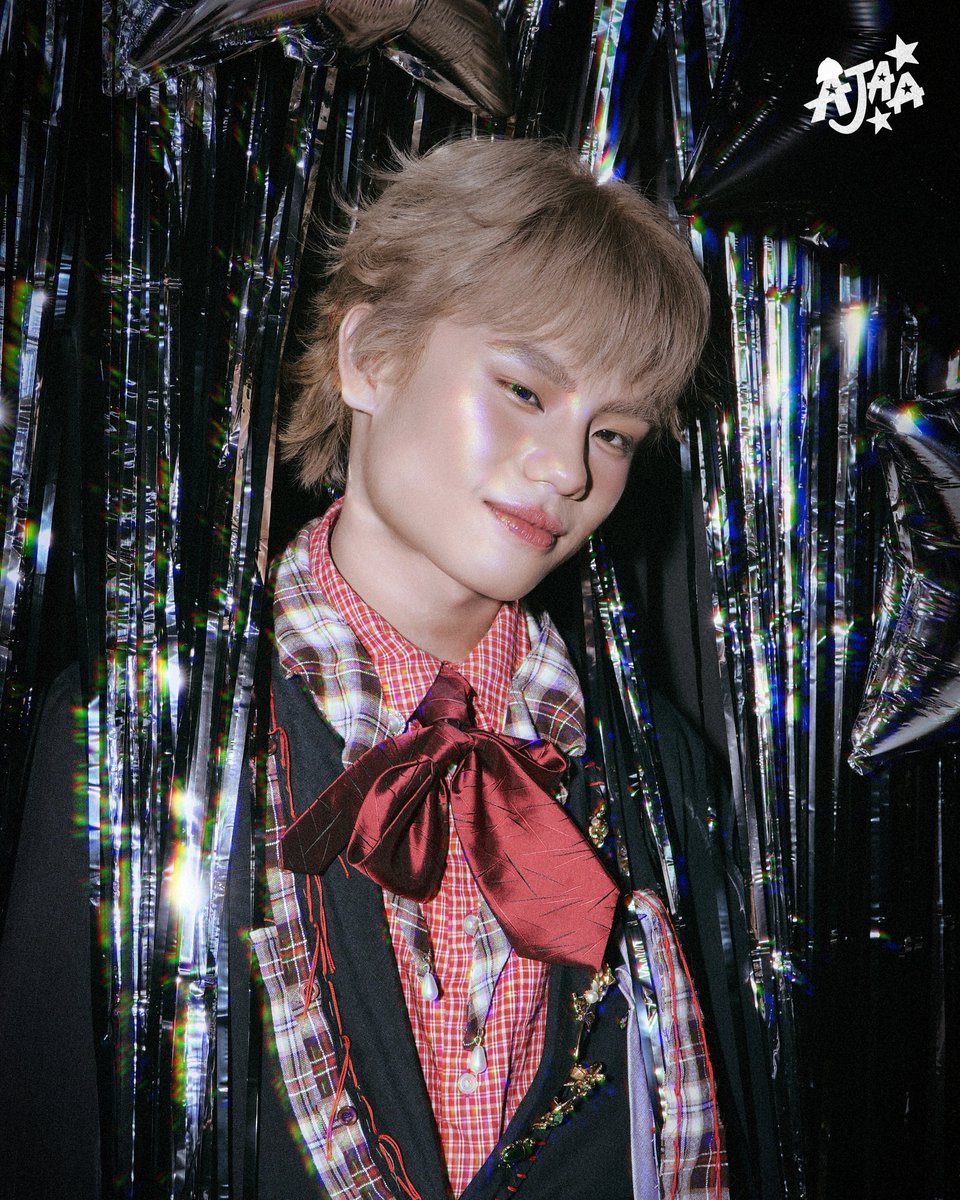 AJAAofc's tweet photo. AJAA: ‘KAKABAKABA’ Concept Photo [ ALEX ] 🪩      

📅: 09.25.2026 | 7PM      

⭐️ STREAM NOW:   
https://t.co/5C9hLP0UR5 

#AJAA #4ÜS #KAKABAKABA #AJAA_ALEX #AJAA_COMEBACK https://t.co/t9YlYu0ftz