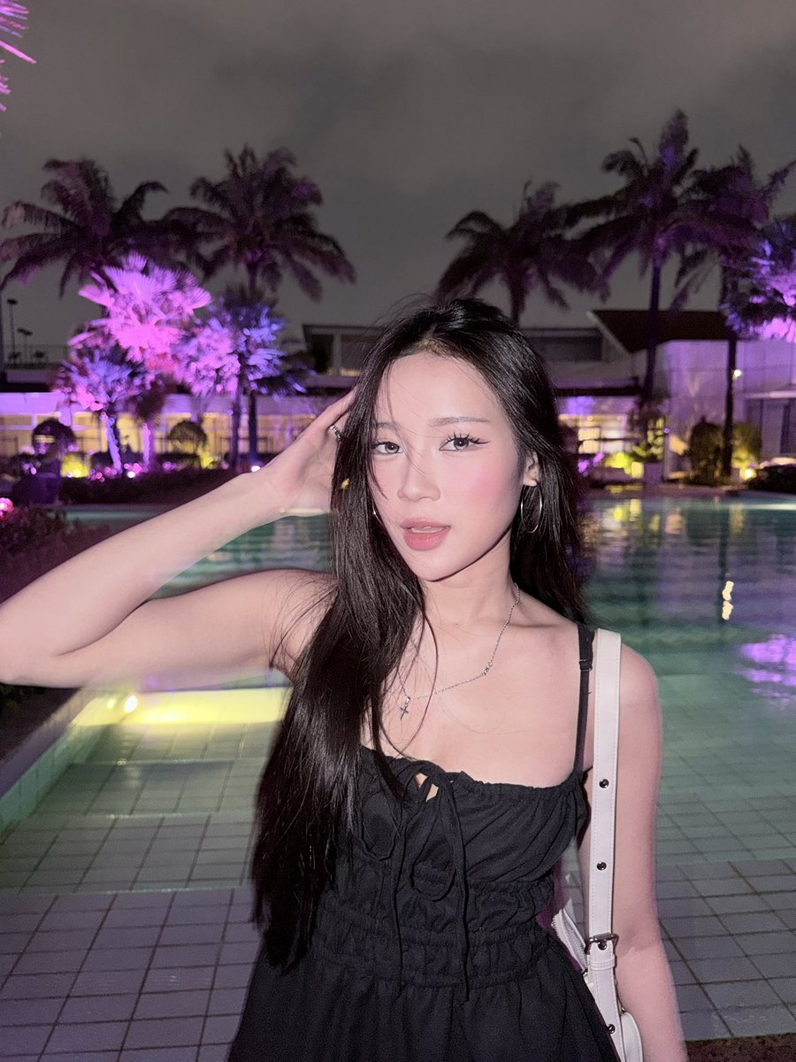 dheaangelialee's tweet photo. Siapa yg kgn #Mondeypict ? 
Mondeypictnya skrng aku share di kk aku yaa👀👉👈✨

https://t.co/ufnmAyXaMV https://t.co/iyJUFsIsqf