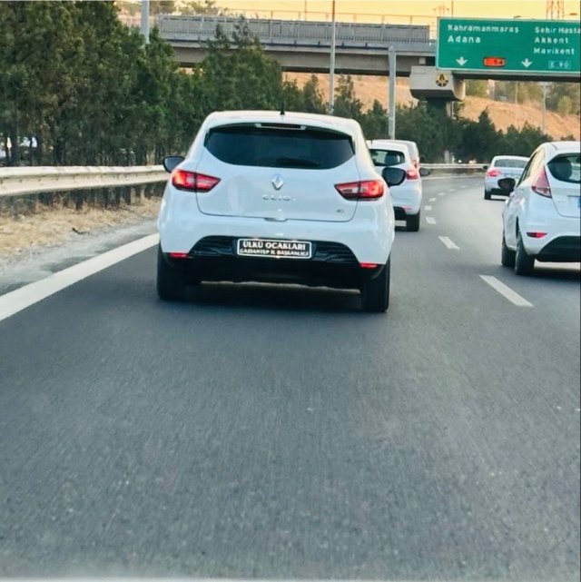 TurWoPe's tweet photo. Gaziantep’te tescilli plaka yerine “Ülkü Ocakları Gaziantep İl Başkanlığı” yazılı araçlar tepki çekti. https://t.co/mAWY63r1NL
