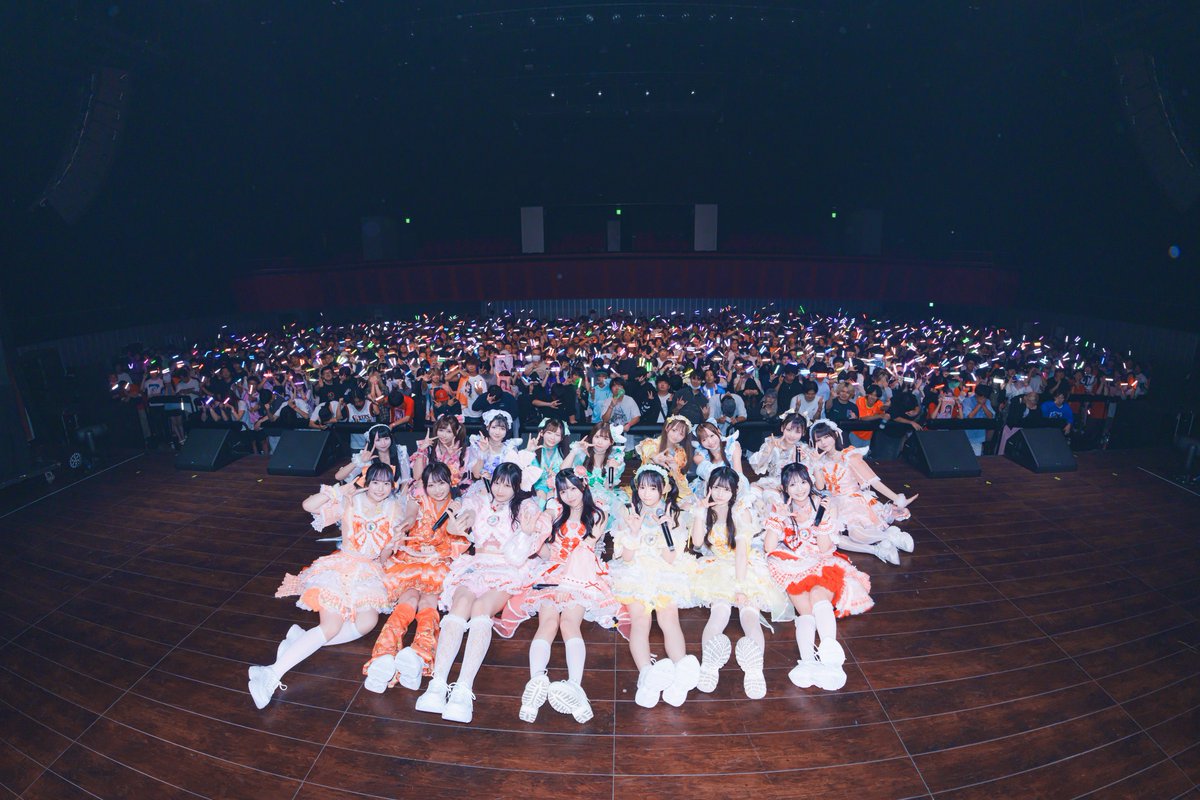Nonfic_official's tweet photo. 響かせるバカデカボイス！
#めがふぃく 超のつく盛り上がりをありがとう♡

#のんふぃく https://t.co/SLB2p0kTJl