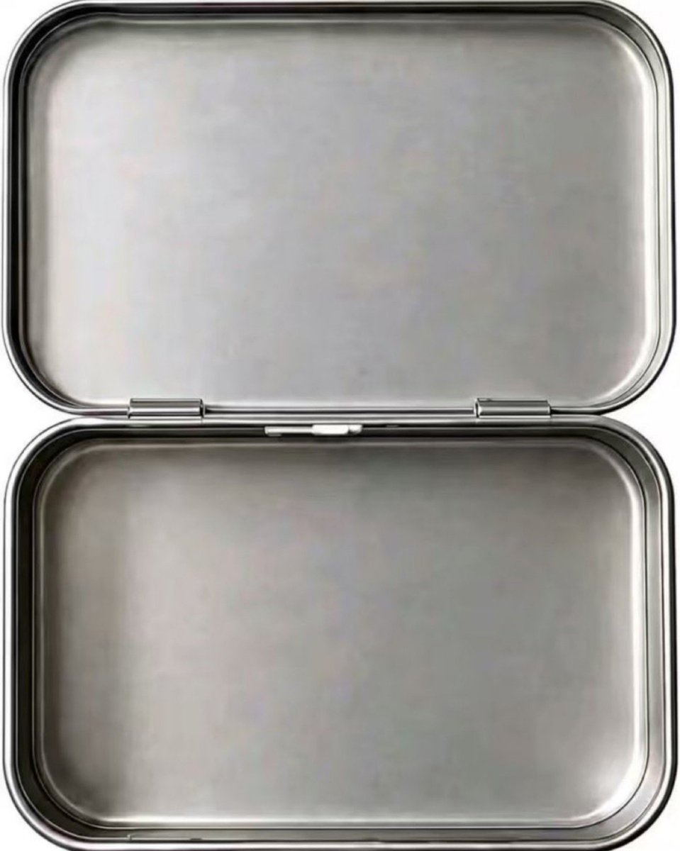 krishnaeyee's tweet photo. So I gave this promt to chatgpt 💛

Fill this tray with things that represent me based on what you know about me and my favorite things https://t.co/lYeVfIVGdb