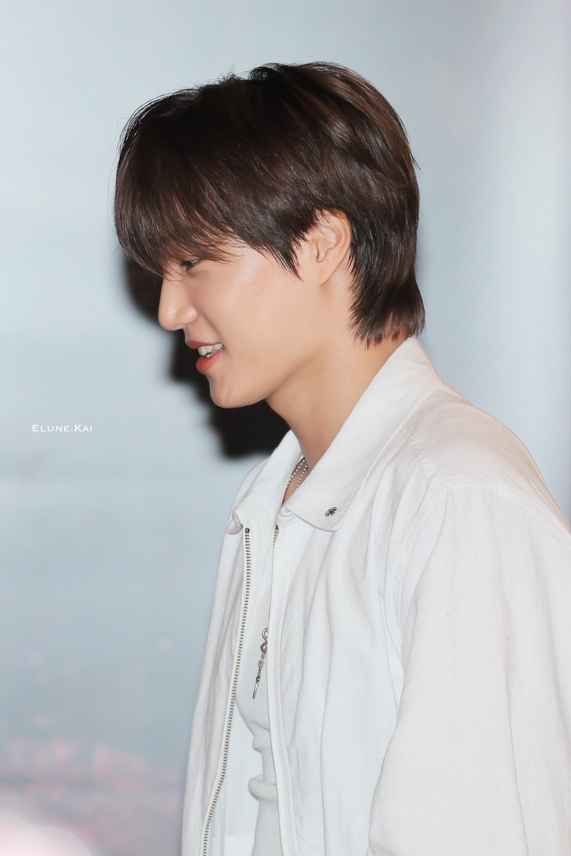 EluneKai's tweet photo. 260918 
#카이 #KAI https://t.co/X7C30zv79x