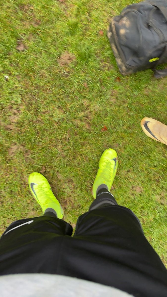 masteralphaK's tweet photo. FOOTBALL SEASONS BACK ⚽️ https://t.co/KkCiAyML29