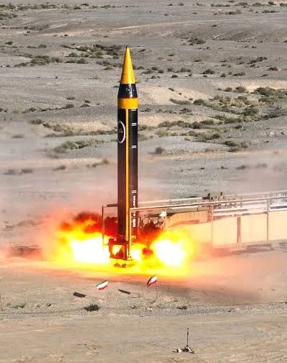 rkmtimes's tweet photo. NEW🇮🇷🇺🇸🔥 Iran threatened to strikes US bases in Europe or Mainland with a new weapons if Us resumes war against Iranian soil. https://t.co/wE5rknrHME