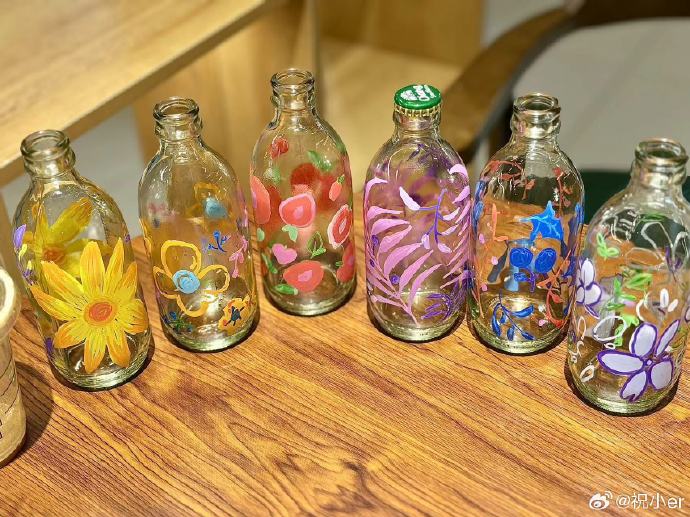 NorikoNick0r's tweet photo. Arte DIY fácil para decorar tu espacio! Usa materiales reciclados y da estilo único sin gastar mucho. https://t.co/hdpx5bPgd9