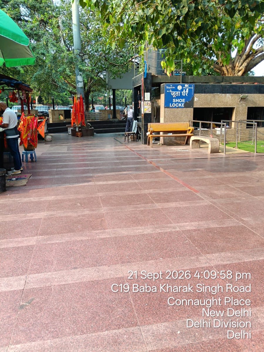 dwivedimk_ias's tweet photo. Hanuman Mandir at 4 PM today. You would appreciate that it is looking much better than before. We will step up cleanliness and civil maintenance of the premises. Will also plan some beautification work and step up enforcement exercise also. Prayers for success to NDMC @tweetndmc with blessings of almighty Hanuman ji.