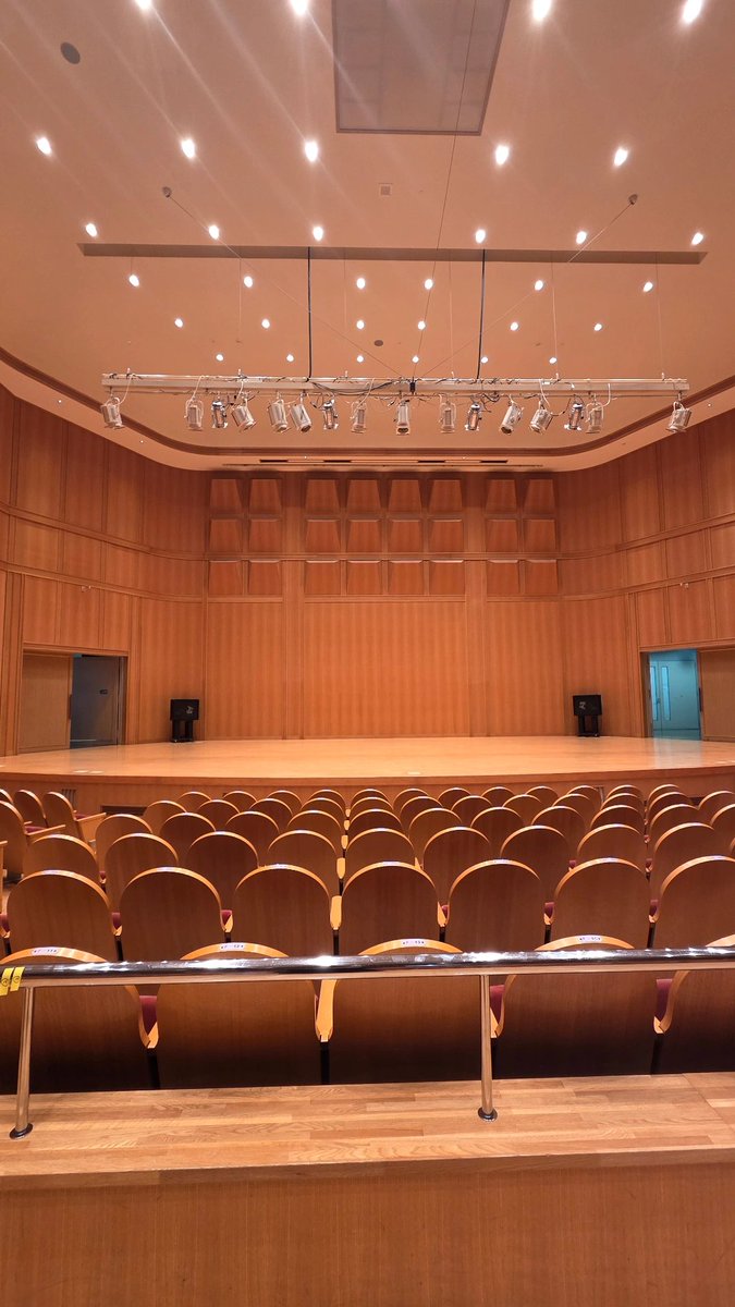 gaku_on_gaku's tweet photo. 第8回演奏会、終演しました🙌
たくさんのご来場ありがとうございました💐

テーマは「心の動き」、激しい曲もおだやかな曲もある濃い〜演奏会でした！
楽しんでいただけましたでしょうか？

アンケートに記入いただいたご感想は、この後すべて読ませていただきます✨️(っ ॑꒳ ॑c)ﾜｸﾜｸ https://t.co/GQ4S90GERI