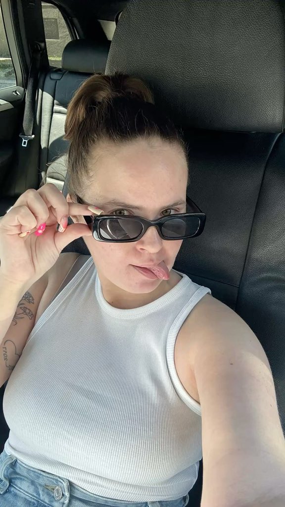 MartaMatracka73's tweet photo. I want a serious and long term relationship that involves commitment that will lead
to marriage with the right man for meWhat qualities are important in your mate you look for in a woman and what would you want from your partner? https://t.co/GkZLE74tQJ