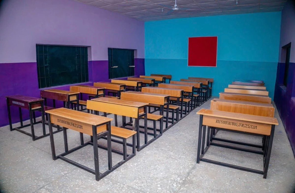 UbaSaniSupportN's tweet photo. New Looks of Sultan Bello Primary School, Unguwan Sarki, Kaduna.

This is the minimum standard of Basic Education Schools under the Uba Sani Administration.

“No more Out-Of-School-Children on our streets. They must all get back to classrooms” —  H.E Gov. @ubasanius https://t.co/n7yoMLUfIL