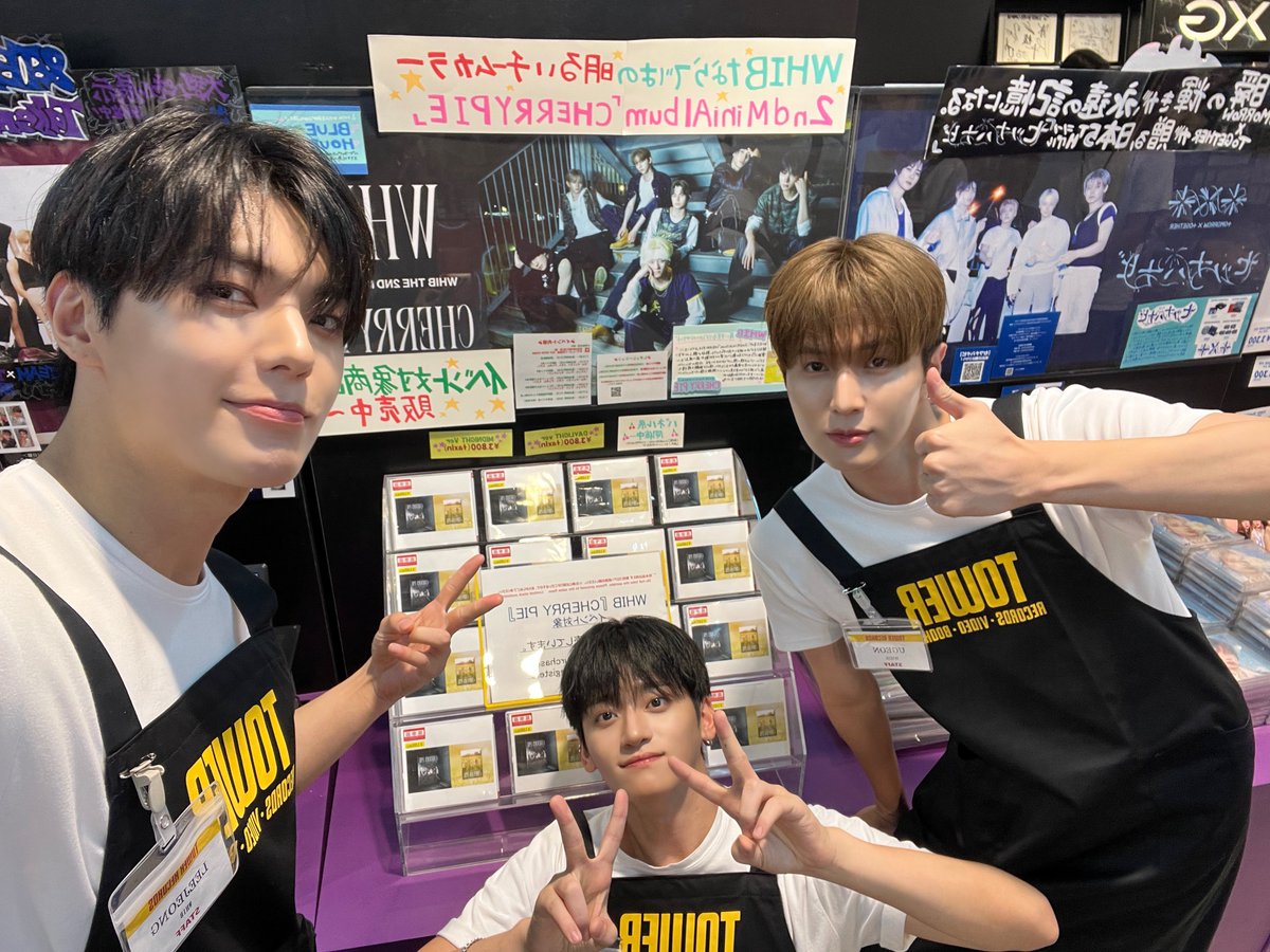 whib_official's tweet photo. [📸]
260921 TOWER RECORDS SHIBUYA 이벤트

#WHIB #휘브
#CHERRYPIE #WHIB_CHERRYPIE https://t.co/4EUkqL7zYF