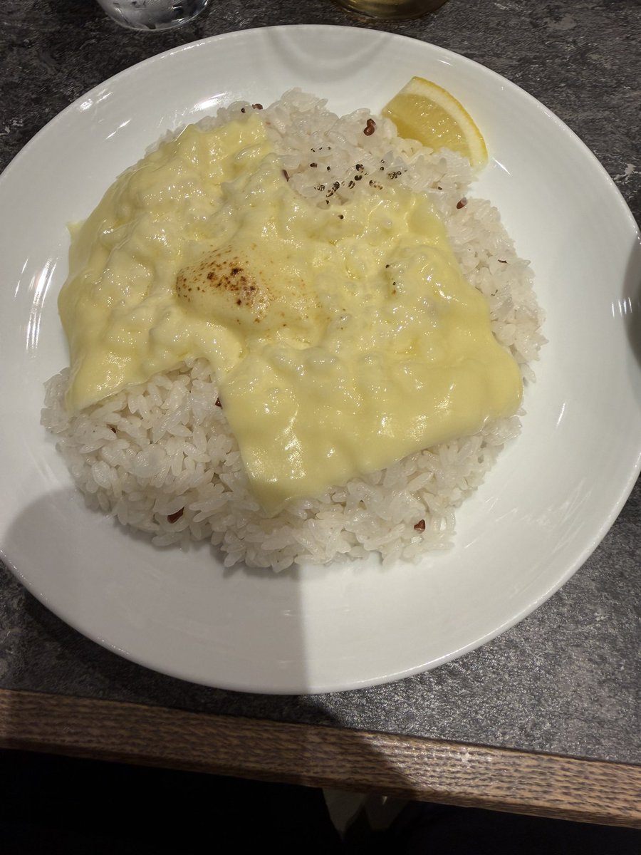 pinturicchio777's tweet photo. 北海道最後の夜はスープカレー
GARAKUに行こうと思ってたけど残念ながらスープ切れで受付終了してた😔
口がスープカレーだったので偶然発見したお店に🍛
こちらはまだ受付てたので約1時間待ってようやくありつけた🤤
めっちゃ美味しかった😋
#Suage https://t.co/ESZLdgC1M4