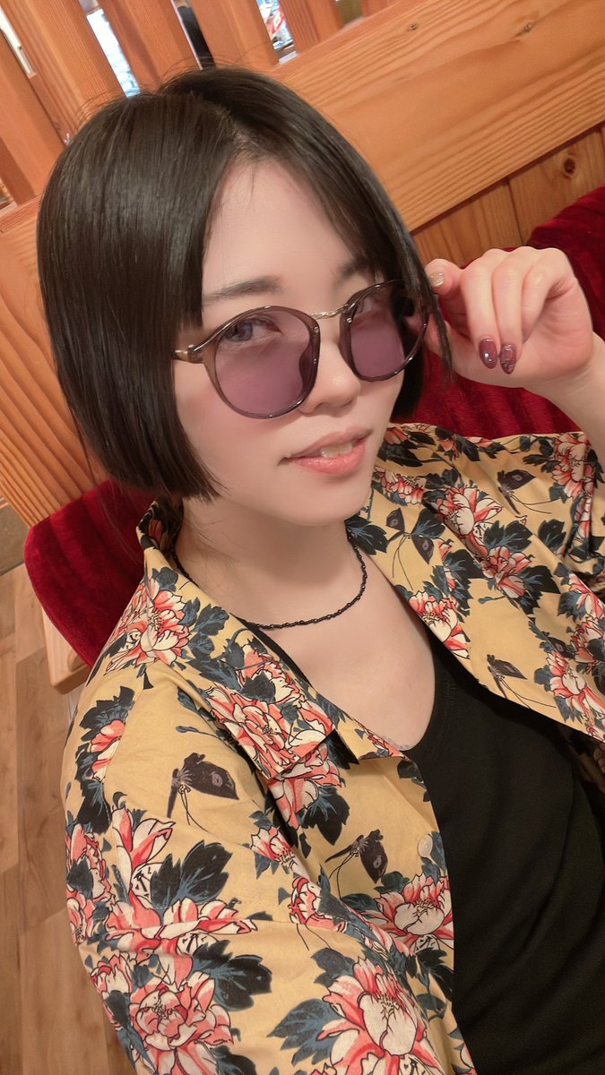 wT3Two's tweet photo. 🌹コスで時間足りなくて出来なかった😭
ささぬき捏造で着たかった服🤙 https://t.co/YwMt6maHrM