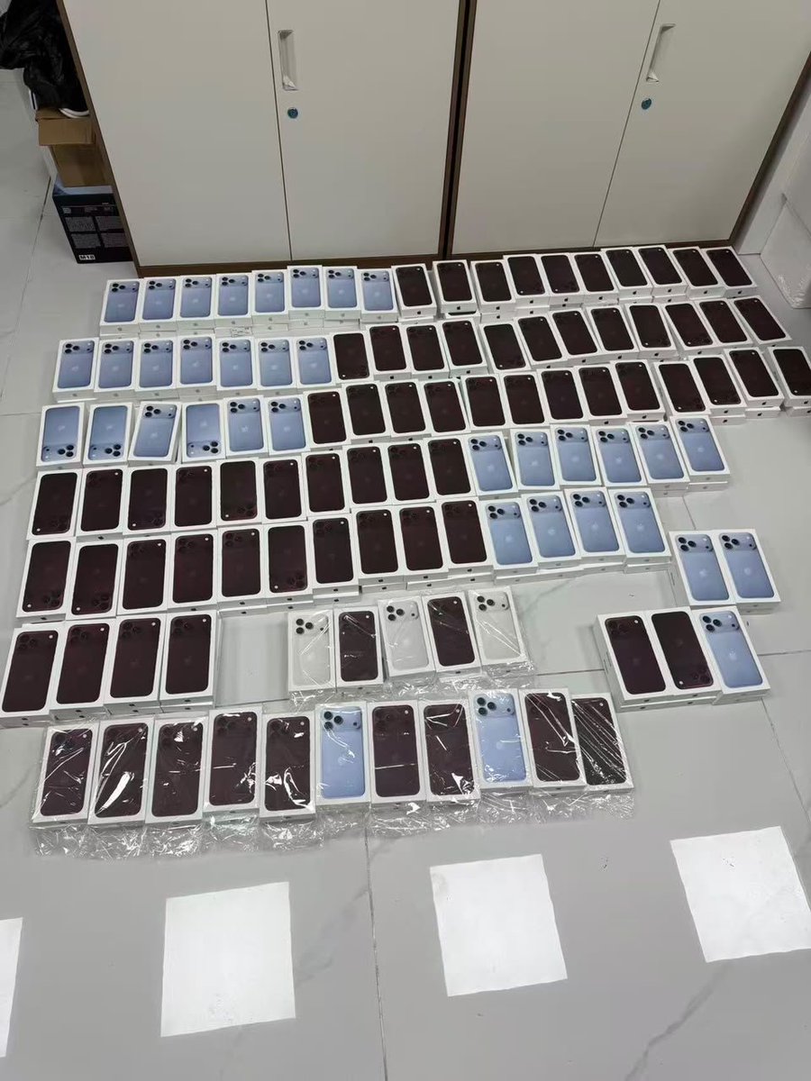 Zeus_tech_hub's tweet photo. STOP SCROLLING. 
You’ve seen the pictures. Now it’s time to own one.
Your next iPhone just landed. 
iPhone 18 Series IN STOCK at Zeus-Tech Hub Limited.
If you’ve been waiting for the upgrade, this is your sign. https://t.co/EK8u5QAFOj