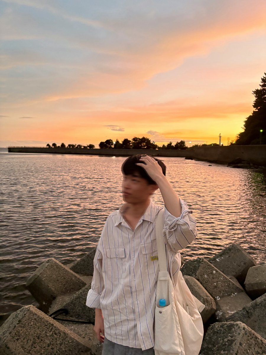 recxuww's tweet photo. 海と水族館に出かけた https://t.co/UkYjiv6Hqa