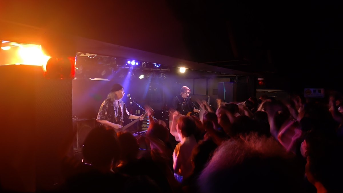 cadueki's tweet photo. facetoaceツアー2026
岡山クレイジーママ2ndルームさんでした！
本日も物販購入と募金とありがとうございました！
めっちゃめっちゃ盛り上がりましたね！
実写版の不知火リュウジさんはどうでしたか？
来年には映画にしましょうね！
ゲットしたボールはSNSにどんどんアップしてくださいね！ https://t.co/6XmGrzTsIp