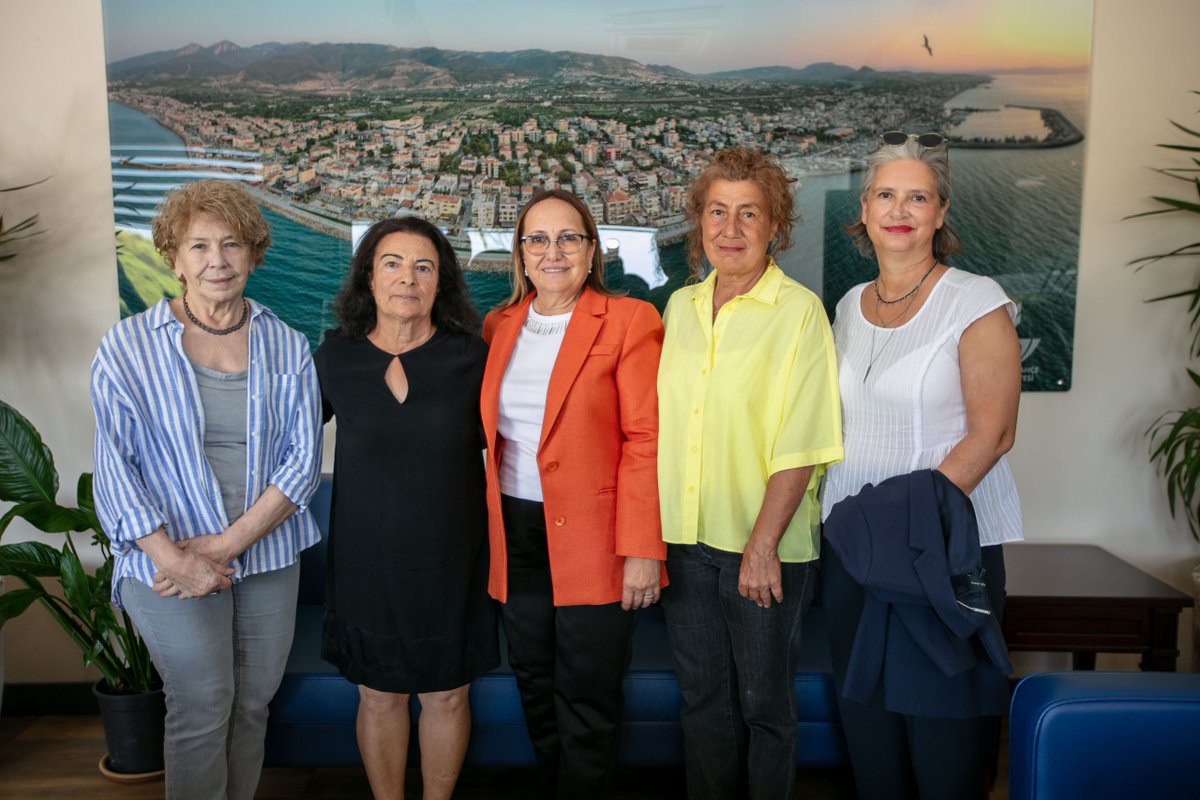 Ayseakinresmi's tweet photo. ODTÜ’nün kıymetli müdürleri ve yöneticileri, Ege Medya Platformu Başkanı Sayın Ahmet Kaplan ve Çağdaş Yaşamı Destekleme Derneği’nin değerli yöneticileri bizleri ziyaret etti.

Gerçekleştirdiğimiz samimi sohbetler ve kıymetli görüş alışverişleri için tüm konuklarımıza nazik ziyaretlerinden dolayı teşekkür ediyor, çalışmalarında başarılar diliyoruz.