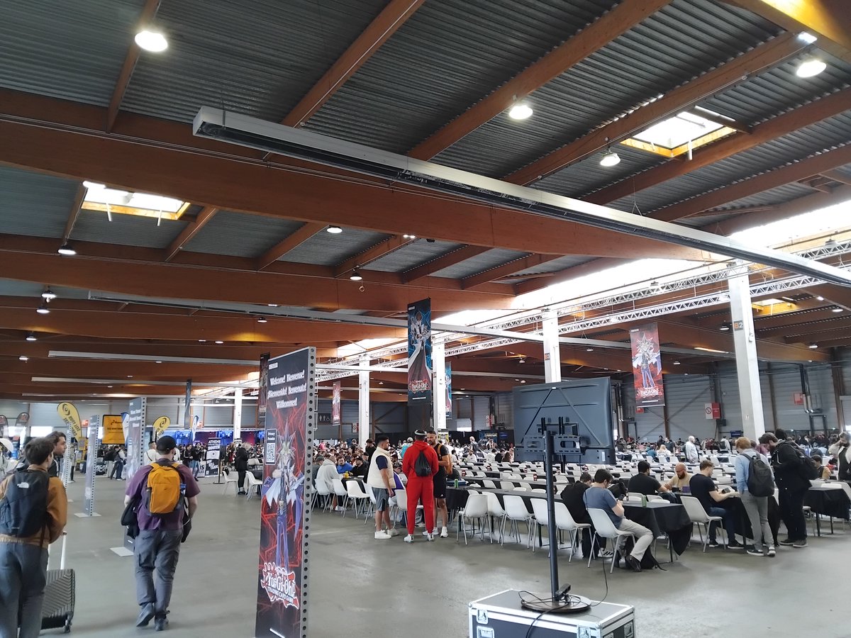 Milou_YGO's tweet photo. YCS Paris ✨

J’étais avec les boss de la @TeamSideOutTCG  au YCS Paris ce week-end🙌

Je drop le Main en X-3 à la 8ème round, j'aurais pu faire mieux mais mon niveau était ok 🏝️

Je jouais Invoked, même liste que lors du WCQ Caen 📕

Encore un event bien géré par @BreakflipJO  ! https://t.co/j28lzktJv1