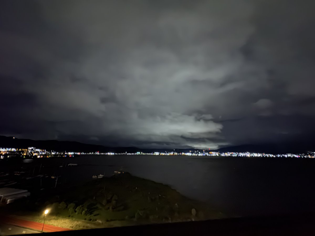 ta_ku1001's tweet photo. 諏訪湖、長野県にやって参りました😁

雨予報やけど、
全然降らんくてよかった👍 https://t.co/EGGaSYO6u2