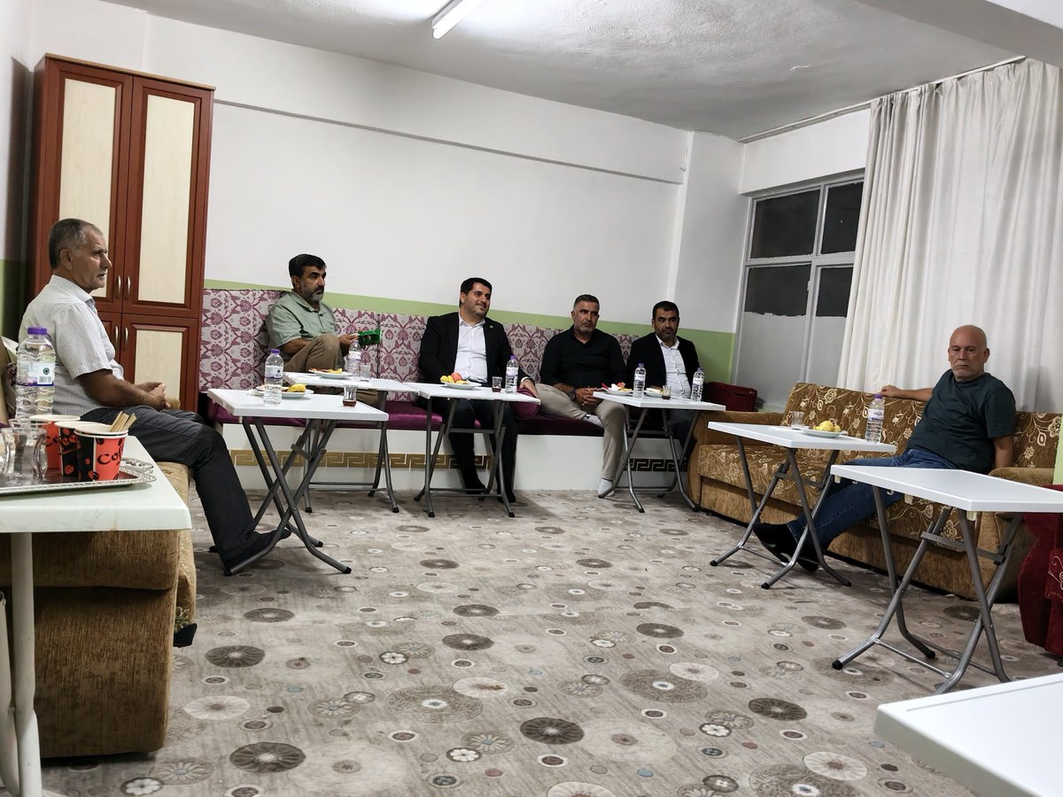 MSerifDurmaz's tweet photo. Akdeniz Dayanışma Platformu ve Kudüs Platformu Başkanı Alpaslan Arslan ve yardımcılarıyla bir araya geldik.

Görüşmede, Meclis’e sunduğumuz kanun teklifleri ve bu kapsamda yürütülen çalışmalar üzerine değerlendirmelerde bulunduk.

🔗https://t.co/KvHvLLxPsW https://t.co/YP2f0NHgfc